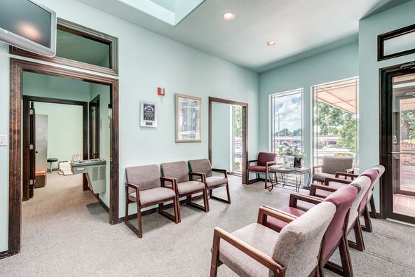 501 W Harwood Rd, Hurst, TX 76054